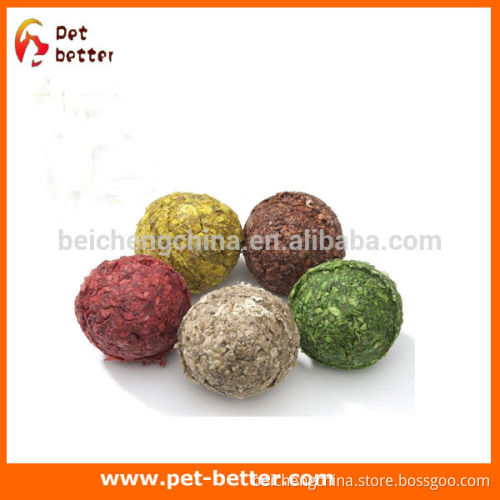 Dog chews made of ground raw beef skin Coloured munch ball